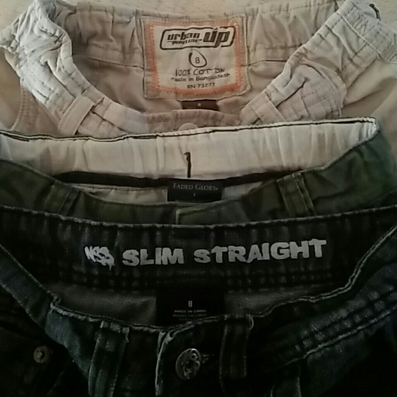 Bundle of 3 pairs of boy's shorts size 7&8 - Picture 2 of 8